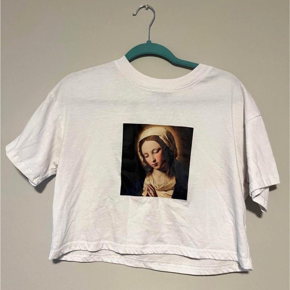 Graphic Crop Top
